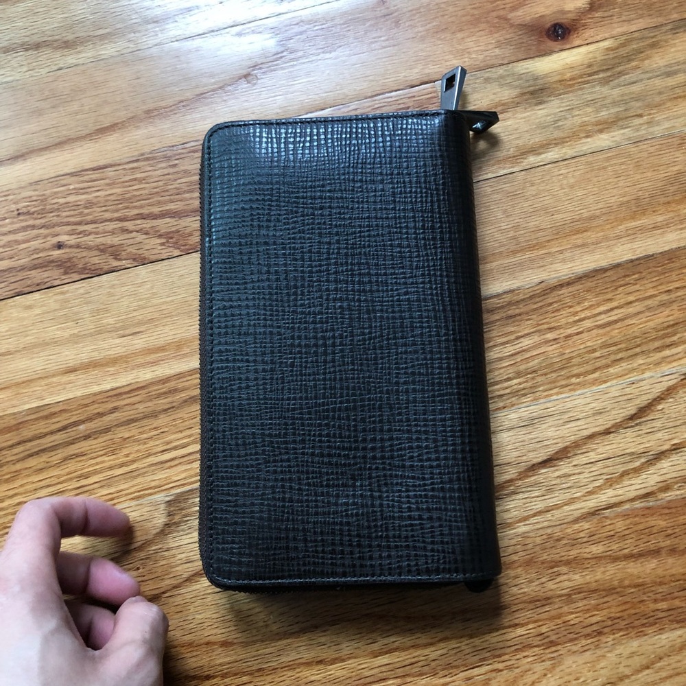 Hugo boss men’s travel wallet, Great condition - Picture 3 of 6